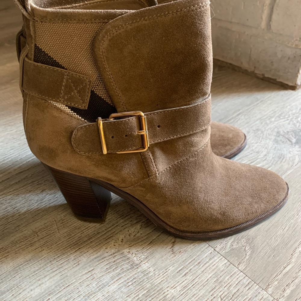 Burberry brown suede Larina ankle boots
